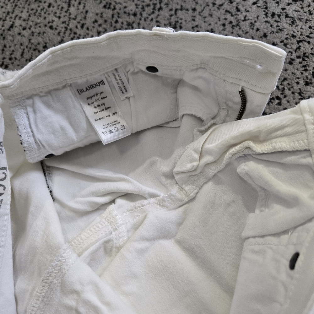 Blank NYC low Rise Mini Shorts, 28, EUC - Picture 8 of 10
